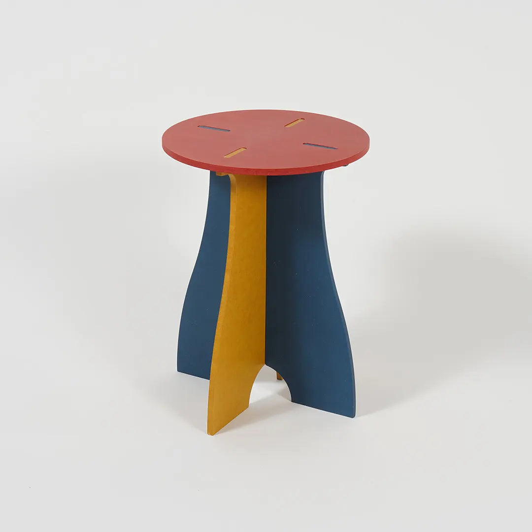 VIVIDNESS Assembled Stool RED