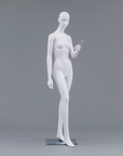 Women's mannequin STATUE