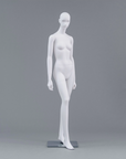 Women's mannequin STATUE