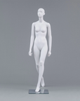 Women's mannequin STATUE