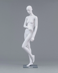 Women's mannequin STATUE