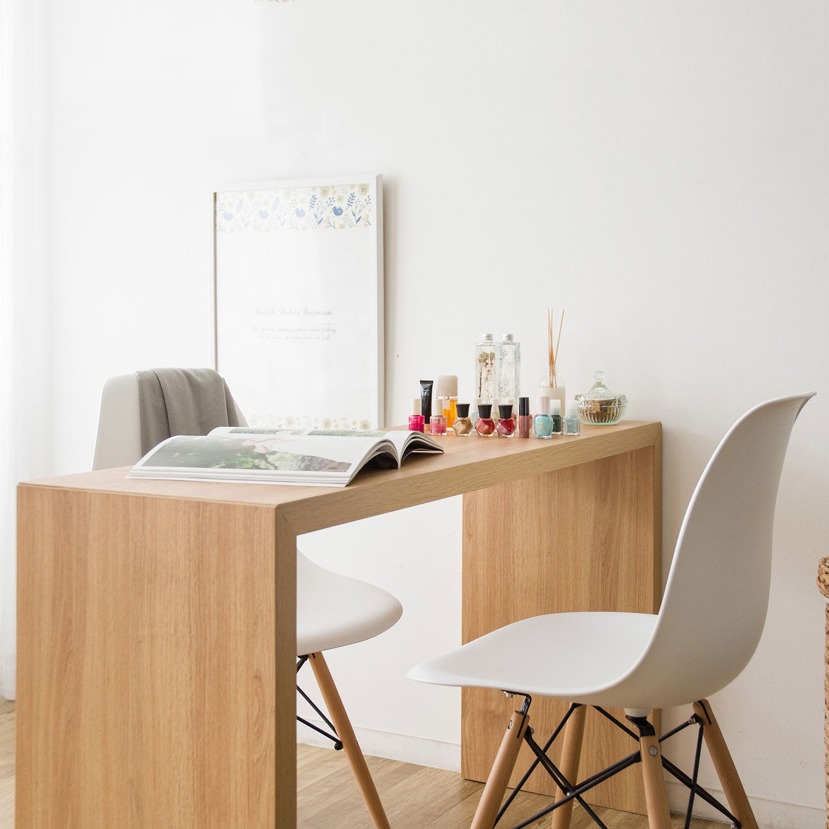 シンプルデスク Visage Neoの使用イメージ画像