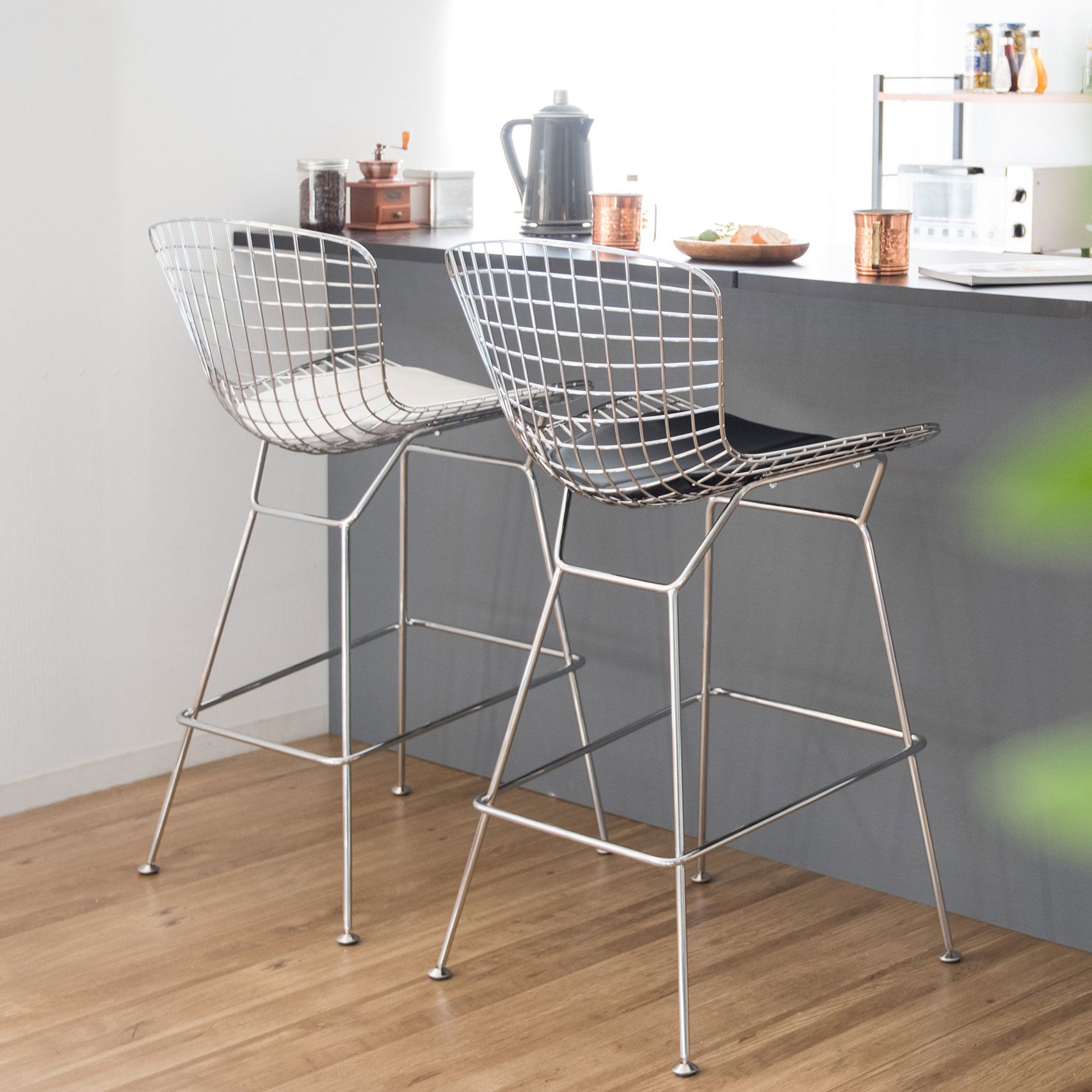 Wire High Stool (Harry Bertoia)