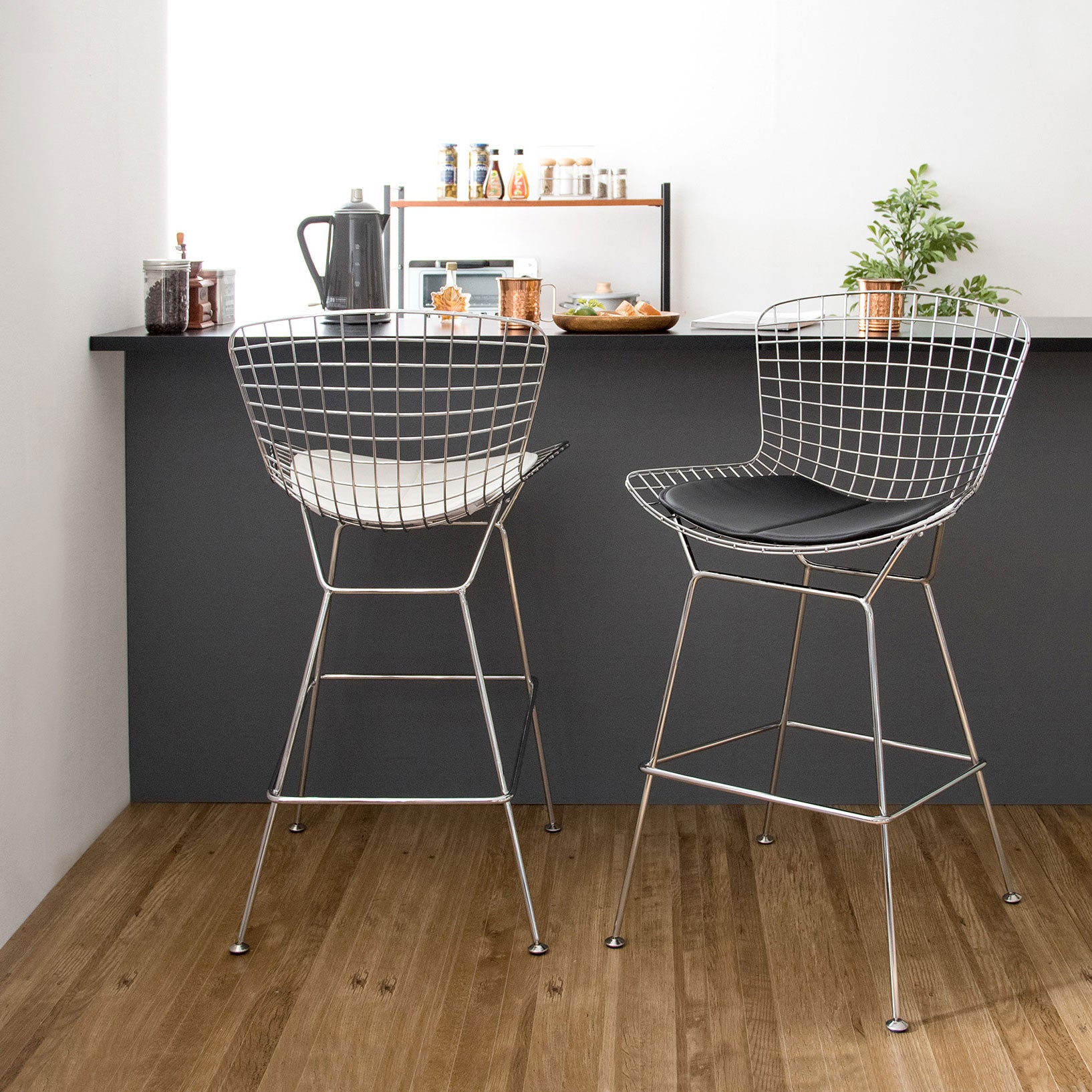 Wire High Stool (Harry Bertoia)