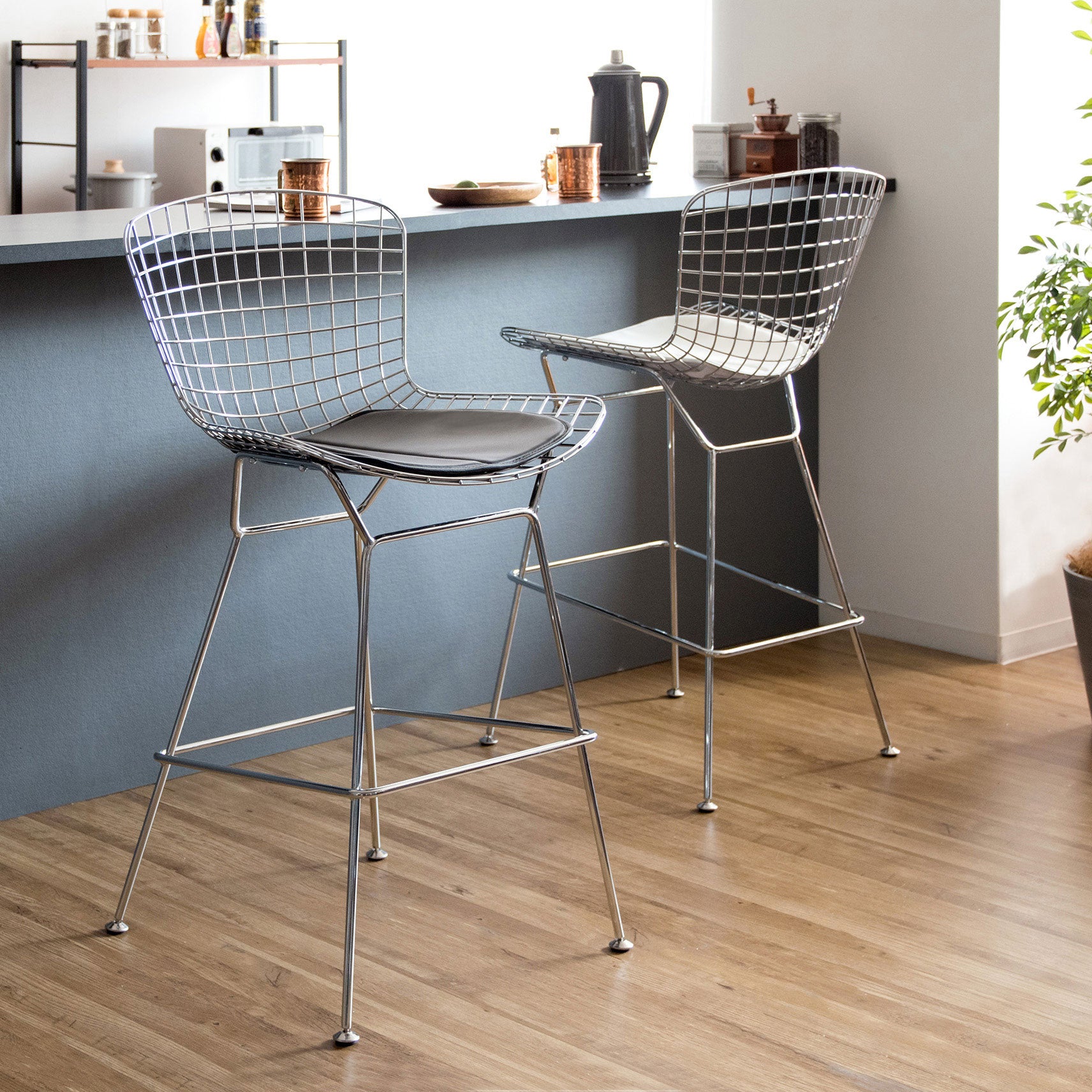 Wire High Stool (Harry Bertoia)
