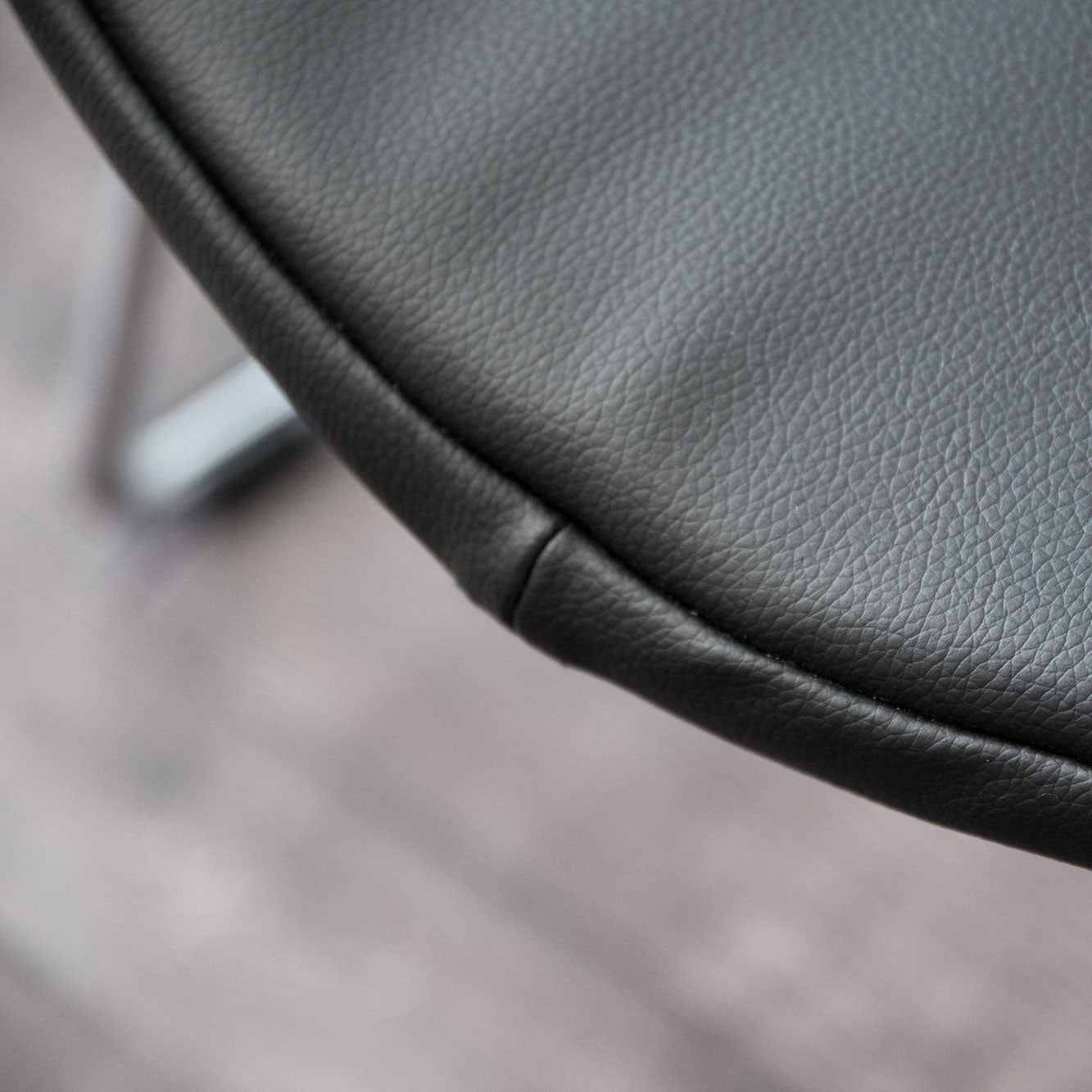 Diamond Chair (Harry Bertoia)