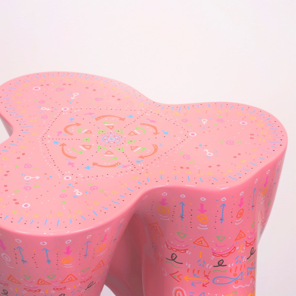 MANNEQUIN UPCYCLE  39 ART FURNITURE TABLE DOODLE