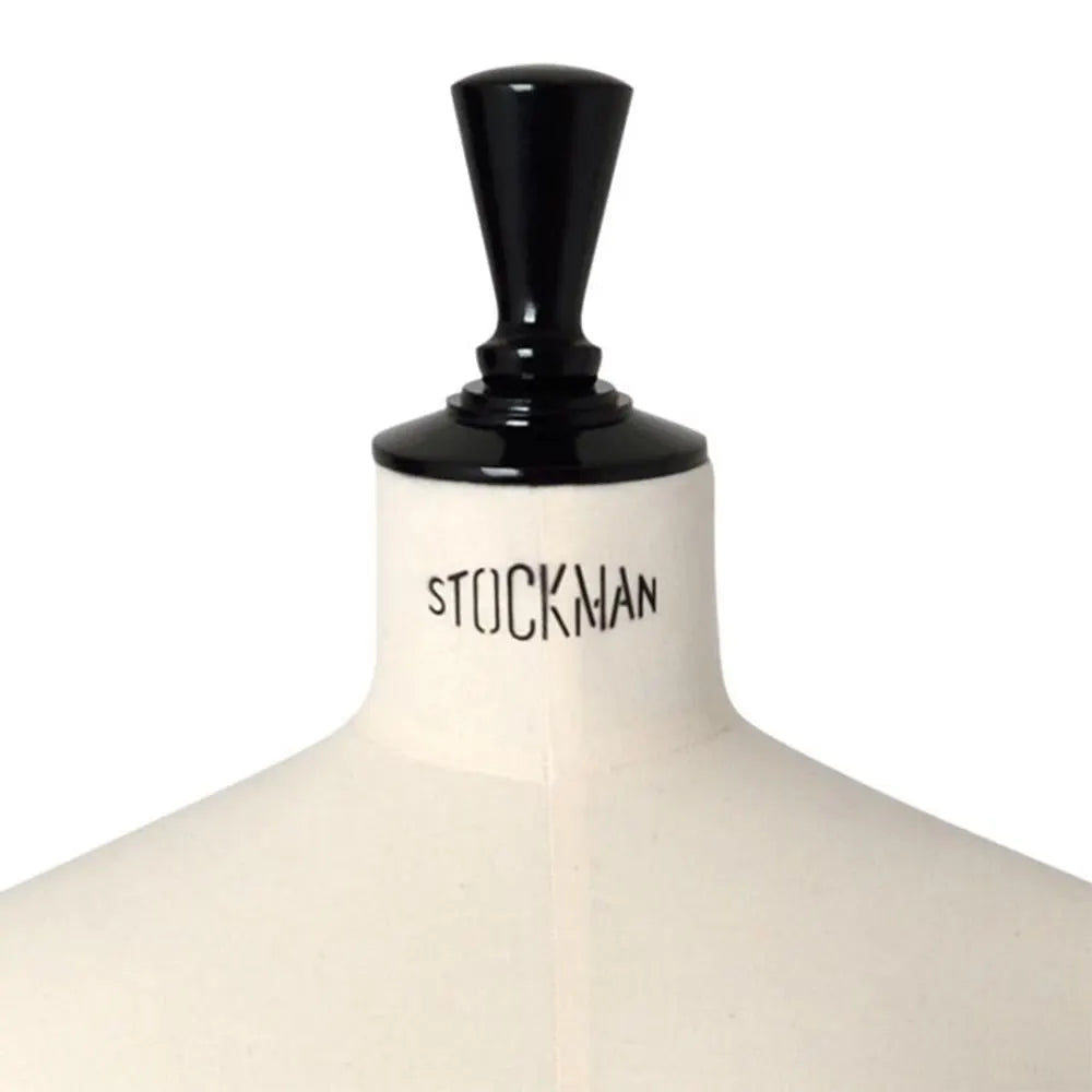 STOCKMANの首元ロゴの詳細画像