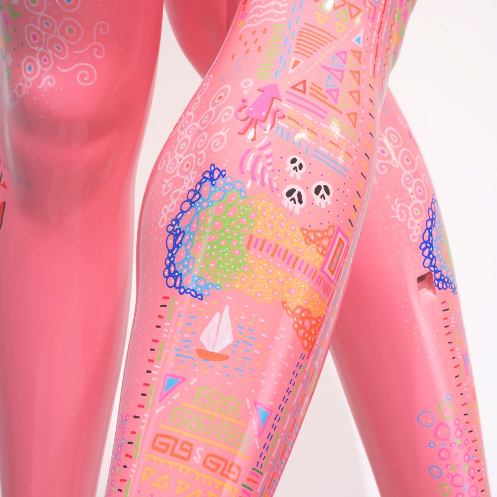 MANNEQUIN UPCYCLE  39 ART FURNITURE TABLE DOODLE
