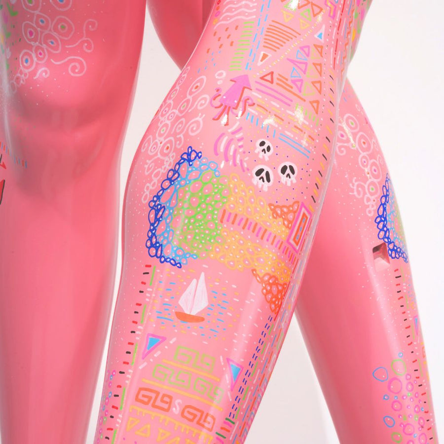 MANNEQUIN UPCYCLE  39 ART FURNITURE TABLE DOODLE