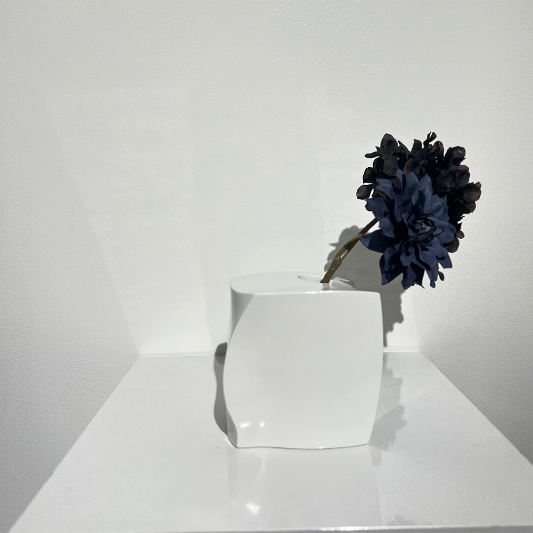 Single flower vase Flower base &quot;CUBE&quot; QUINT by NANASAI