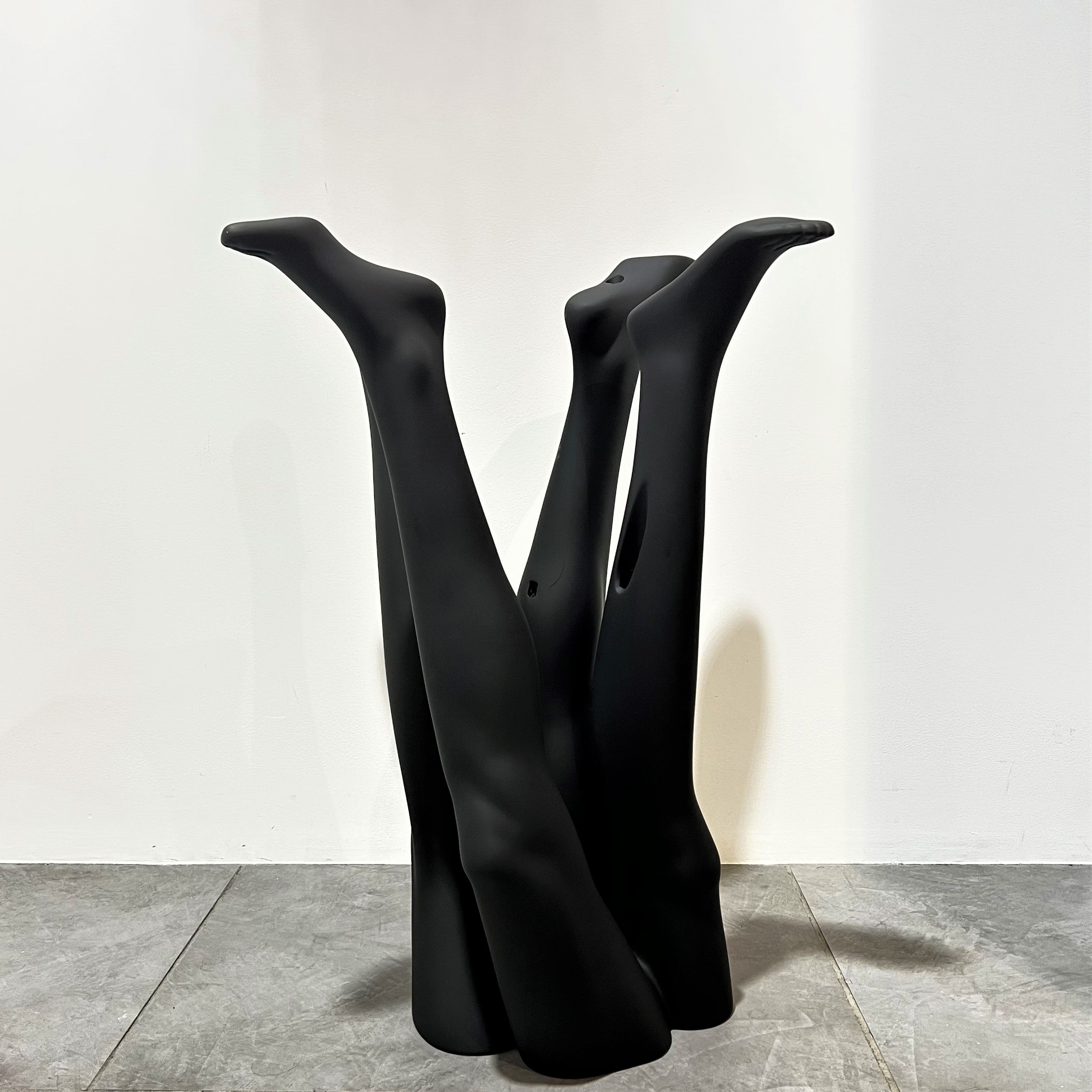 MANNEQUIN UPCYCLE 16 ART FURNITURE TABLE -MATTE BLACK – NANASAI