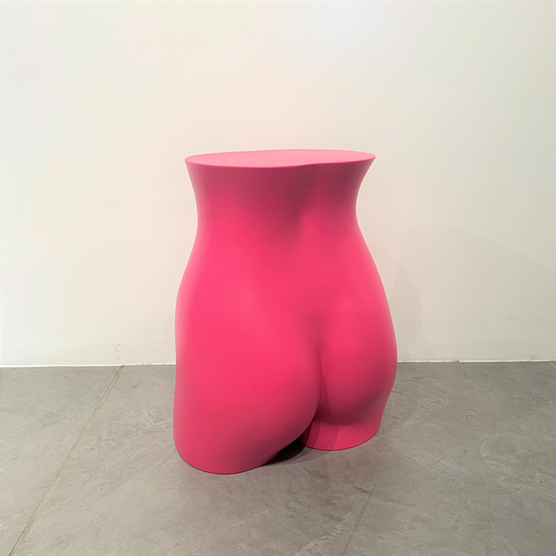MANNEQUIN UPCYCLE  26 サイドテーブル スツール  アートオブジェ MADPINK ピンク