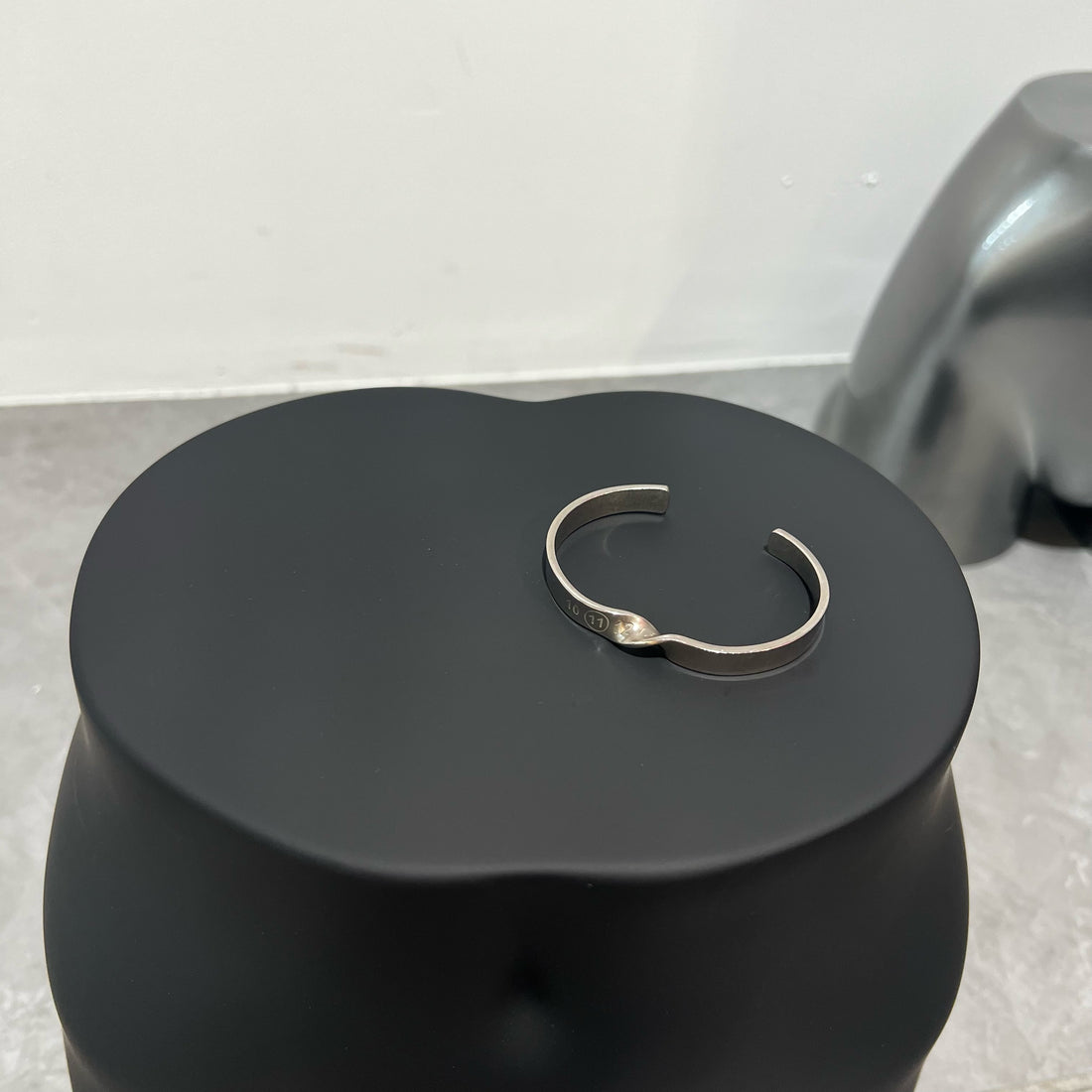 MANNEQUIN UPCYCLE 12　マットブラック MATTE BLACK